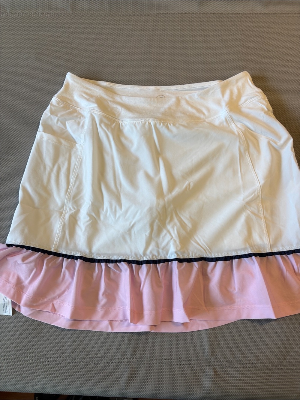 Addison bay size S White athletic skirt with Pink Ruffle Hem NWT
